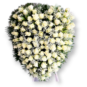 Καρδιά κηδείας από τριαντάφυλλα