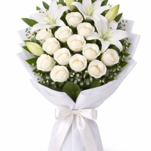 Λευκή ανθοδέσμη με τριαντάφυλλα και oriental